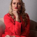 Claudia Barros